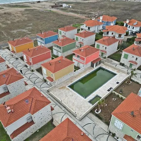 Denize Sifir Villa